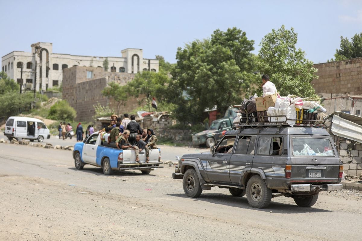 The 7 p.m. recap: Houthis advance, government announces counteroffensive; Iran raises stakes; Israeli shells hit close to journalists in south Lebanon