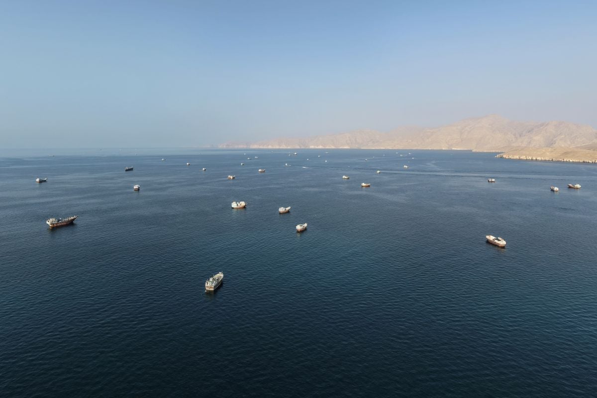 Oman évacue dix membres d’équipage d’un pétrolier