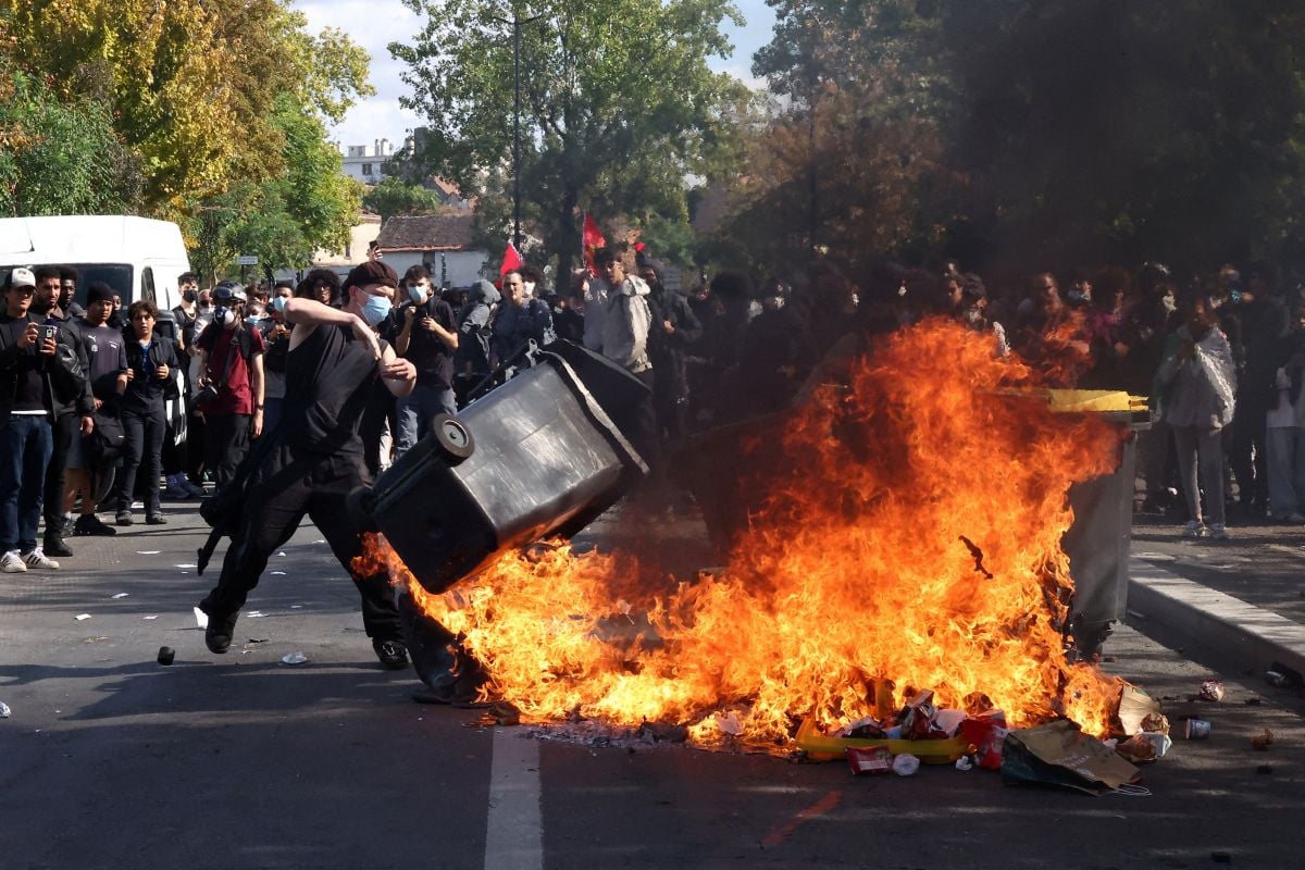 Yes to demands, no to violence: Lebanese students in France weigh in on school protests