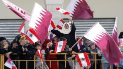Residents of Bint Jbeil wave Lebanese an