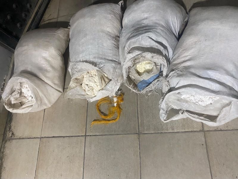 Army seizes 200 kilograms of explosives near Lebanese-Syrian border, smuggled into Lebanon on muleback