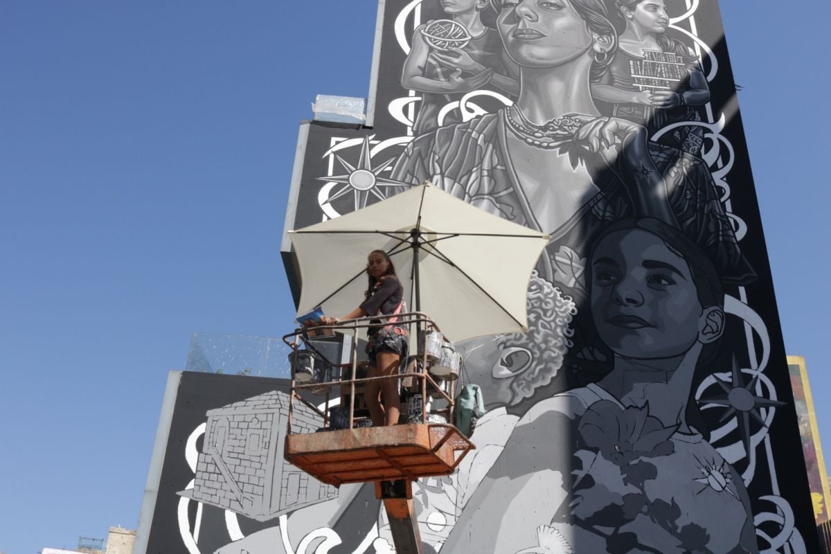 Sur les murs du Liban, Paola Delfin peint ceux qui l’ont accueillie