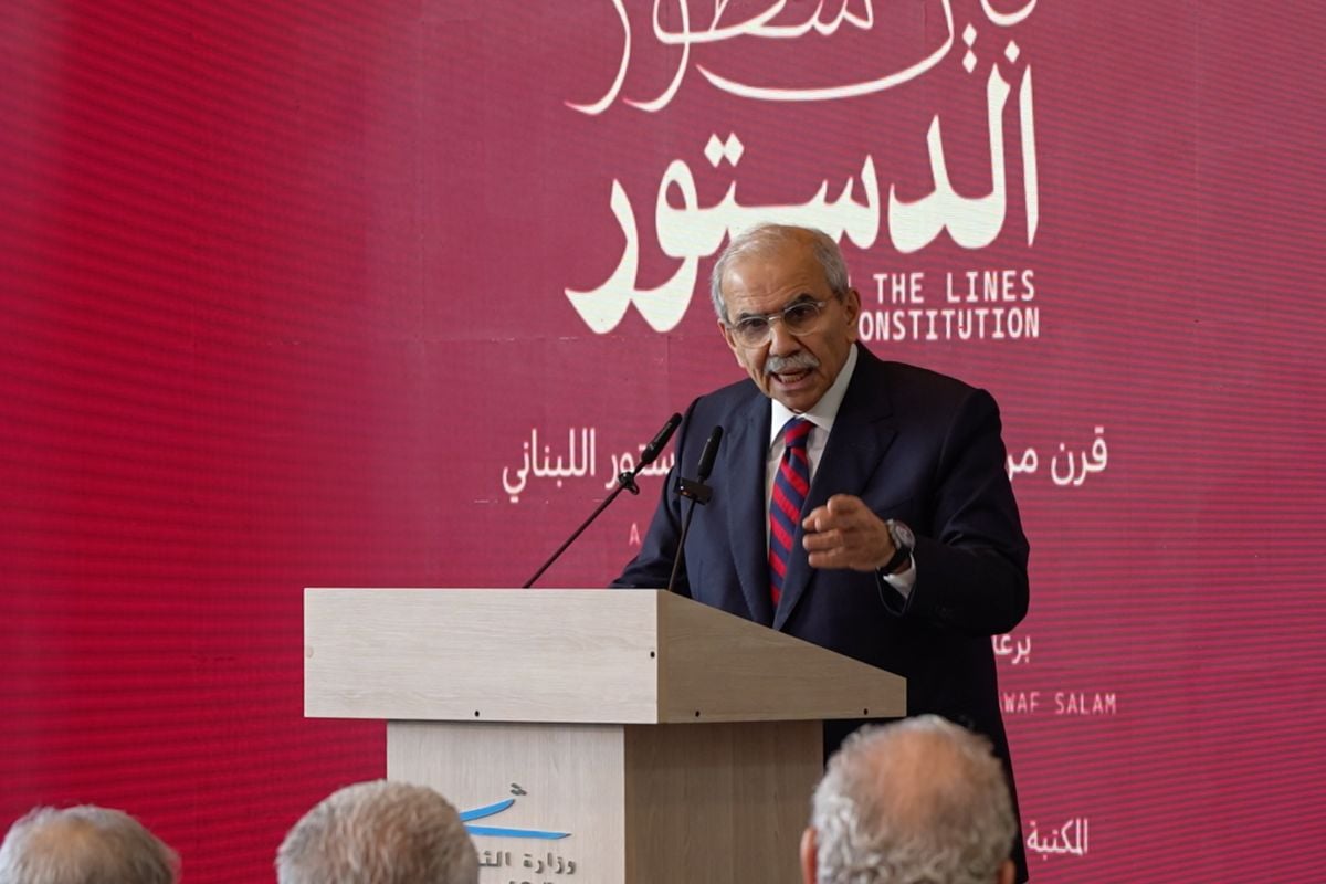 « Entre les lignes de la Constitution » : cent ans après, Salam plaide pour un État fort par le droit