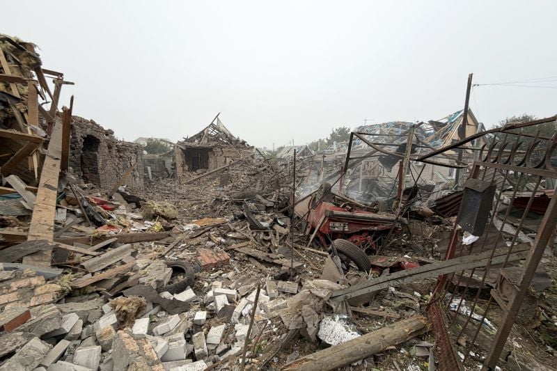 Eight killed including 3 children in Russian strikes