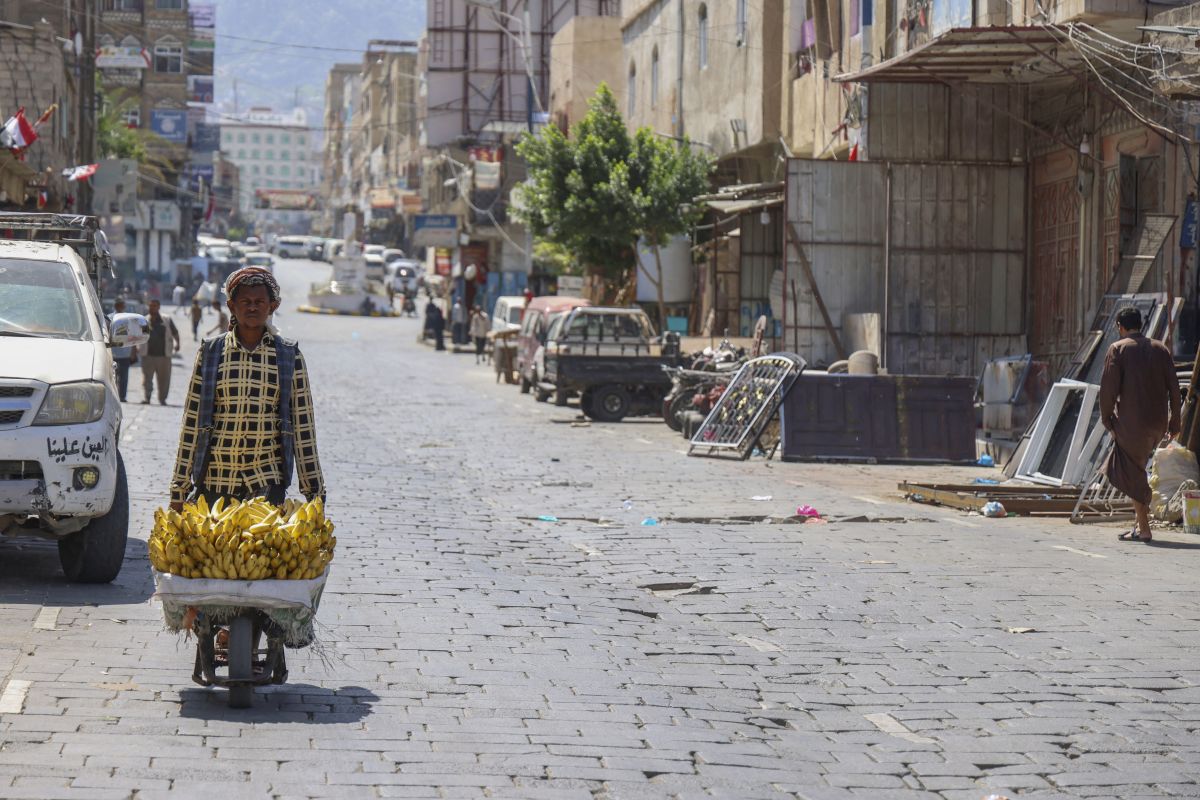 Houthi attack on presidential palace in Aden kills 4