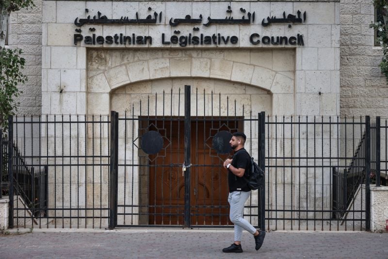 Election postponement further erodes Palestinian Authority’s legitimacy