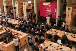 Le ministre de la Culture, Ghassan Salamé, prononce un discours à l'ouverture de l'exposition autour des 100 ans de la Constitution libanaise à la Bibliothèque nationale, le 7 octobre 2026. Photo Mohammad Yassine/L'Orient-Le Jour