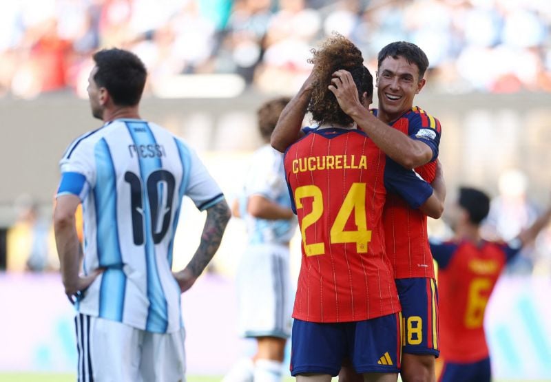 L'Espagne rejoint la France et l'Uruguay parmi les pays avec deux étoiles mondiales