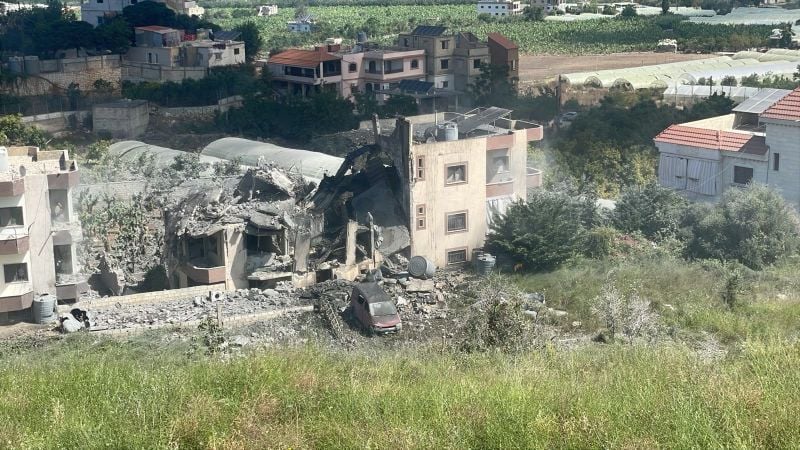 Des morts et des blessés dans une frappe sur un immeuble résidentiel à Saksakiyé 