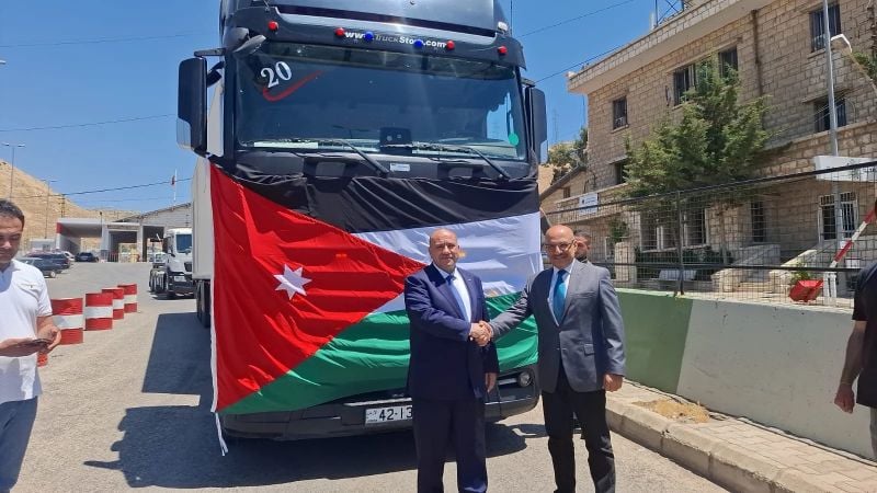 Jordanian aid convoy arrives in Masnaa with mobile bakery donated to Lebanon