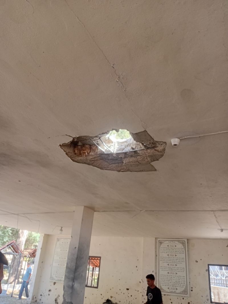 Several injured from Israeli strike targeting prayer hall in Tibnin
