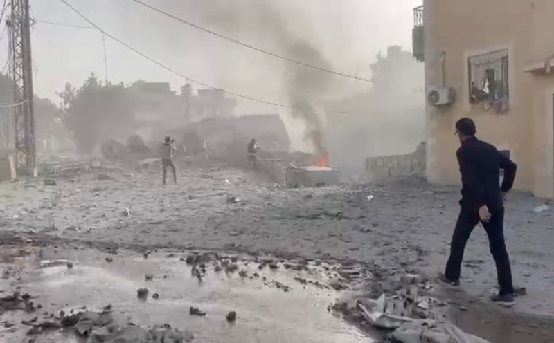 En image : après la frappe israélienne sur Kfar Tebnit