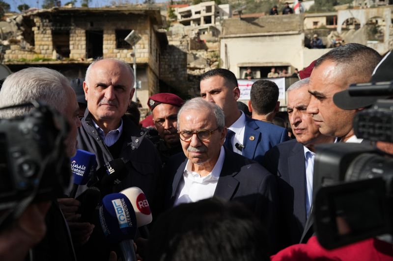 Nawaf Salam poursuit sa tournée dans le Sud et annonce de futurs travaux de réhabilitation 