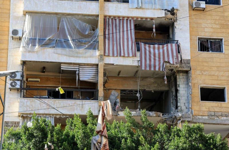 En photo : l'immeuble touché par les frappes israéliennes sur la banlieue sud de Beyrouth