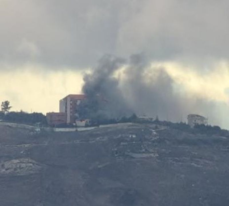 Israeli army sets fire to Mais al-Jabal government hospital and surroundings