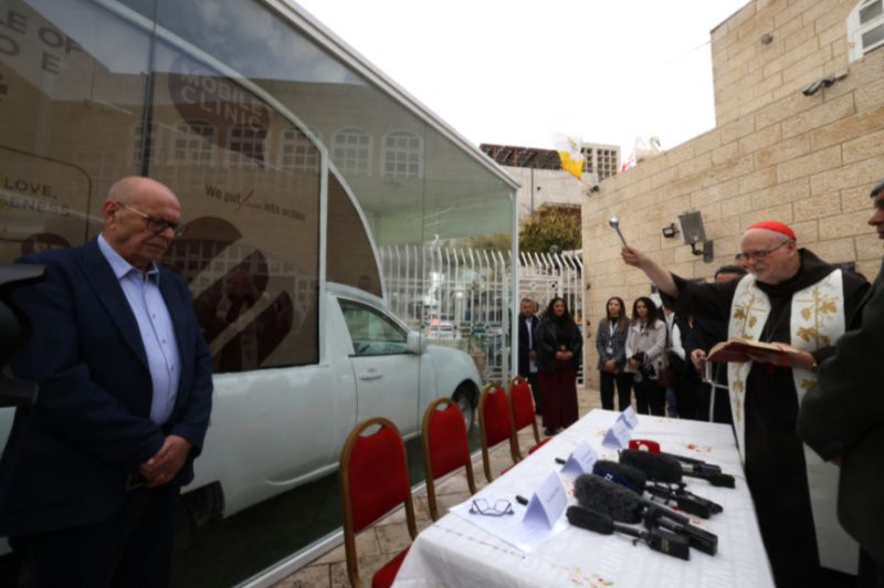 Popemobile transformed into Gaza mobile children's clinic