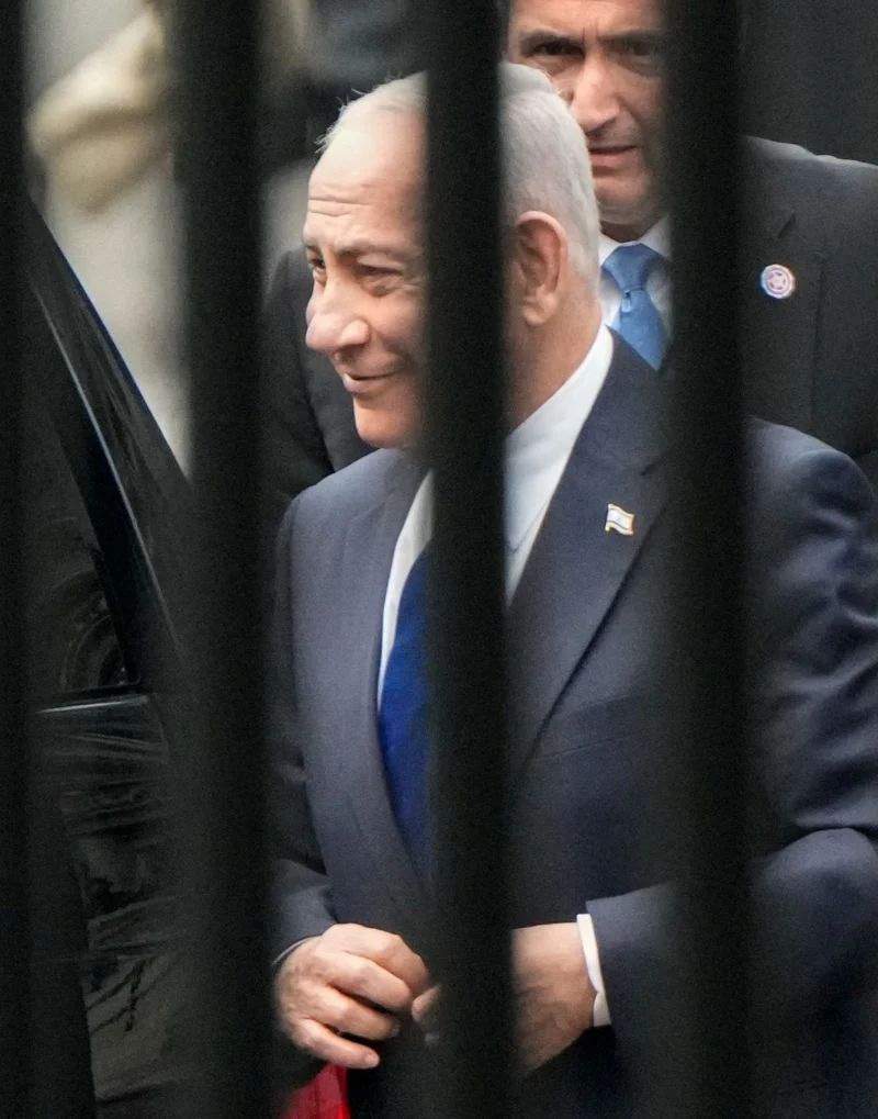 Netanyahu arrives at the White House
