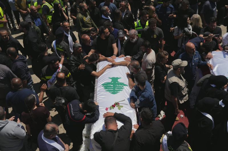 Anger at Sour funerals as families accuse state of failing rescuers