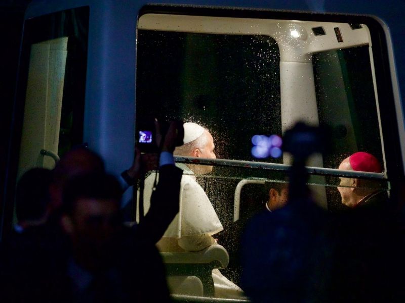 En image : l'arrivée du pape Léon XIV à Baabda
